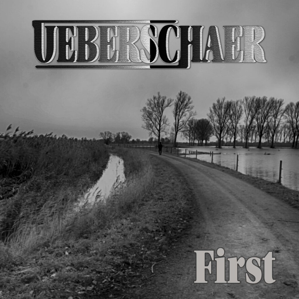 Cover-UEBERSCHAER-Album-First